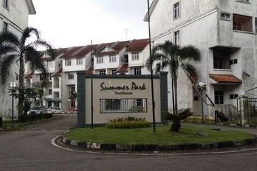 Summer Park Townhouse (Pangsapuri Alam Jaya), Bandar Baru Seri Alam