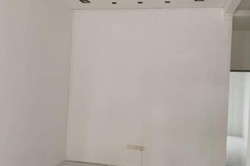 Summer Park Townhouse (Pangsapuri Alam Jaya), Bandar Baru Seri Alam