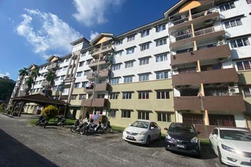 Sri Kenari Apartment