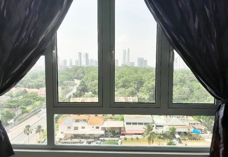 Golden Sands Seaview Residence