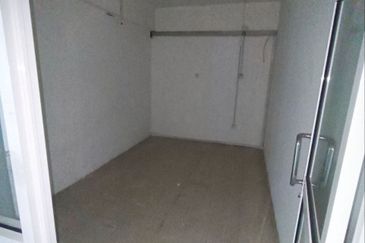 Jalan Austin Heights