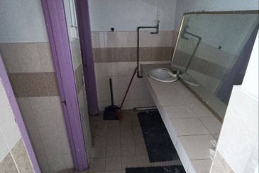 Jalan Austin Heights