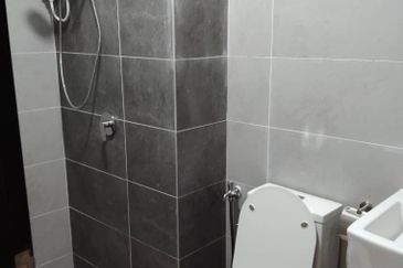 Twin Tower Residence