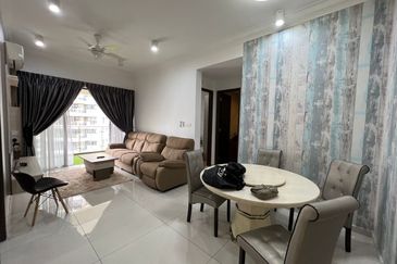 Baypoint @ Country Garden Danga Bay