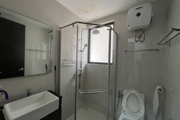 Baypoint @ Country Garden Danga Bay