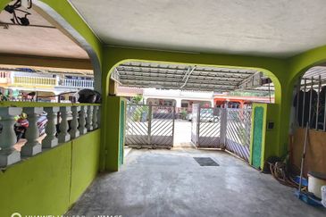 Taman Kluang Barat