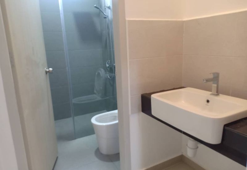 Semi D Taman Kluang Perdana