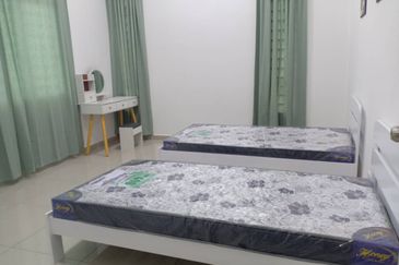 Semi D Taman Kluang Perdana