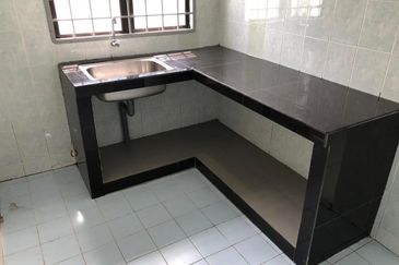 Taman Putri Kulai Corner