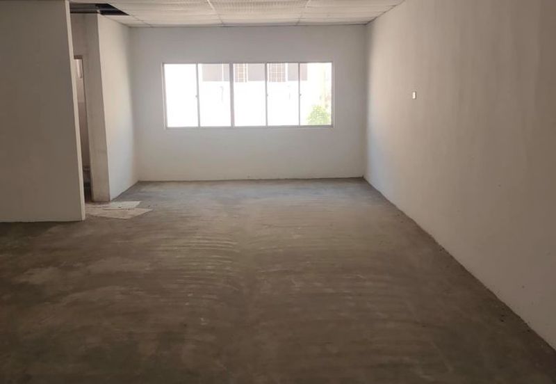 TAMAN PULAI UTAMA SHOPLOT