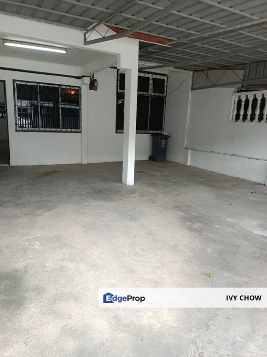 Double Storey Terrace House Taman Kluang Barat, Johor, Kluang