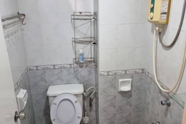 Permas Fair View Apartment 