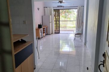 Permas Fair View Apartment 