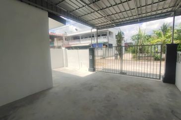 Taman Kluang Barat