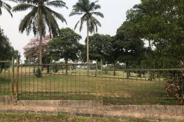 Tanjung Puteri Resort