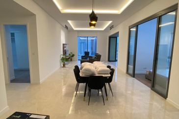 The Astaka @ 1 Bukit Senyum