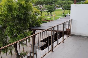 Austin Residence @Taman Mount Austin