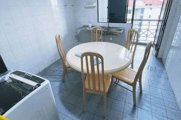 Mewah View Luxurious Apartments