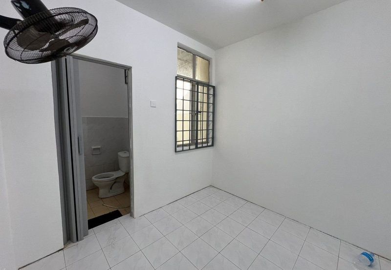 Summer Park Townhouse (Pangsapuri Alam Jaya), Bandar Baru Seri Alam