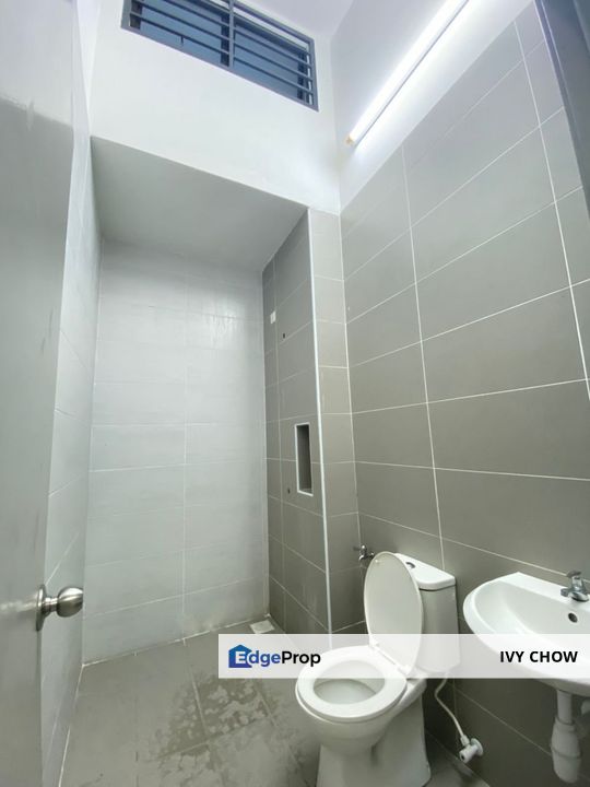 Taman Mengkibol Teres House for rent , Johor, Kluang