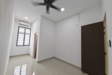 Austin Residence @Taman Mount Austin