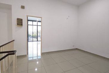 Austin Residence @Taman Mount Austin