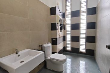 Austin Residence @Taman Mount Austin