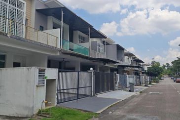 Austin Residence @Taman Mount Austin