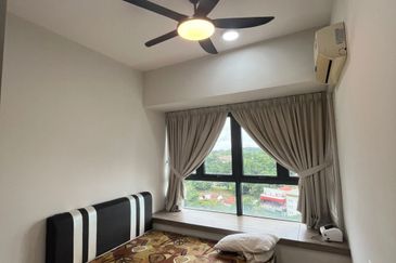 Baypoint @ Country Garden Danga Bay