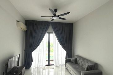 Baypoint @ Country Garden Danga Bay