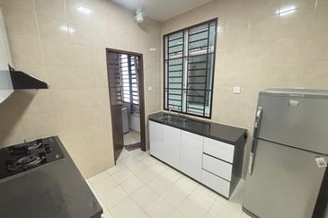 Sri Samudera Seaview Residence Suites