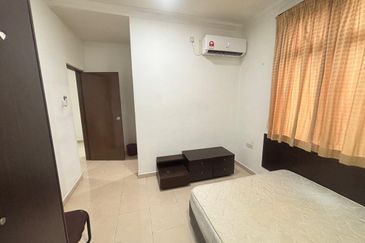Sri Samudera Seaview Residence Suites