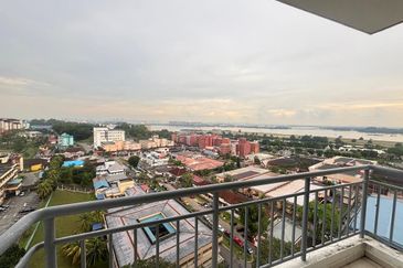 Sri Samudera Seaview Residence Suites