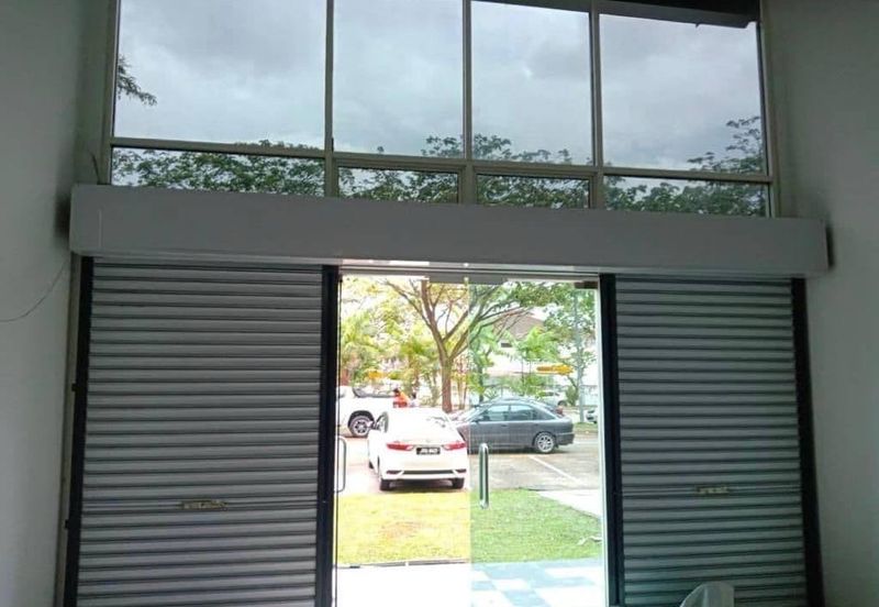 Pusat Perdagangan Danga Utama