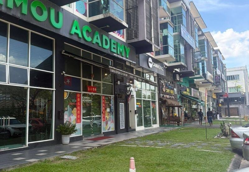 Pusat Perdagangan Danga Utama