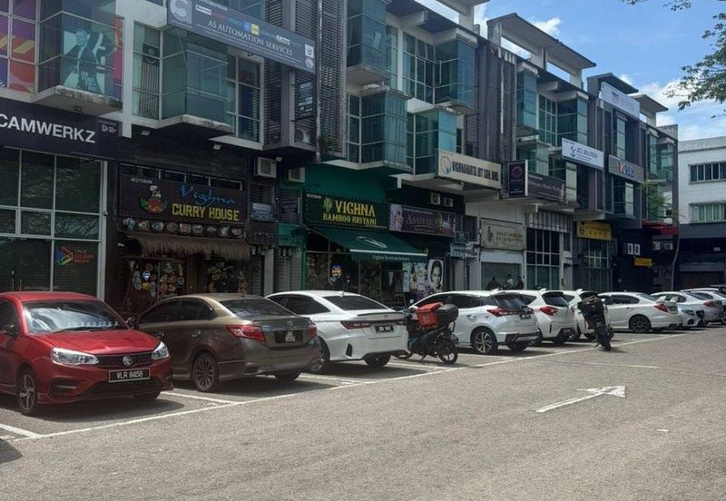 Pusat Perdagangan Danga Utama