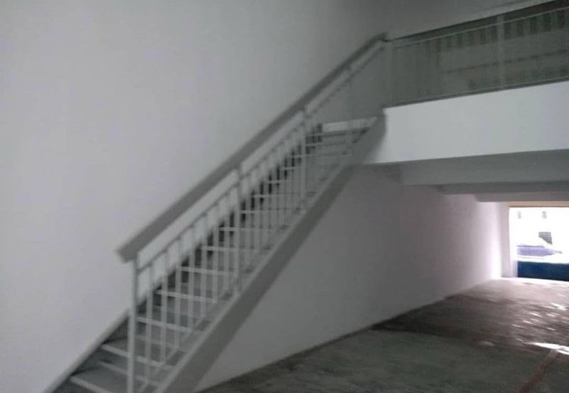 Pusat Perdagangan Danga Utama