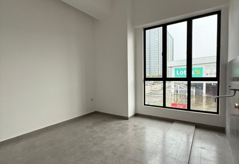 bukit Indah Commercial Office for rent 