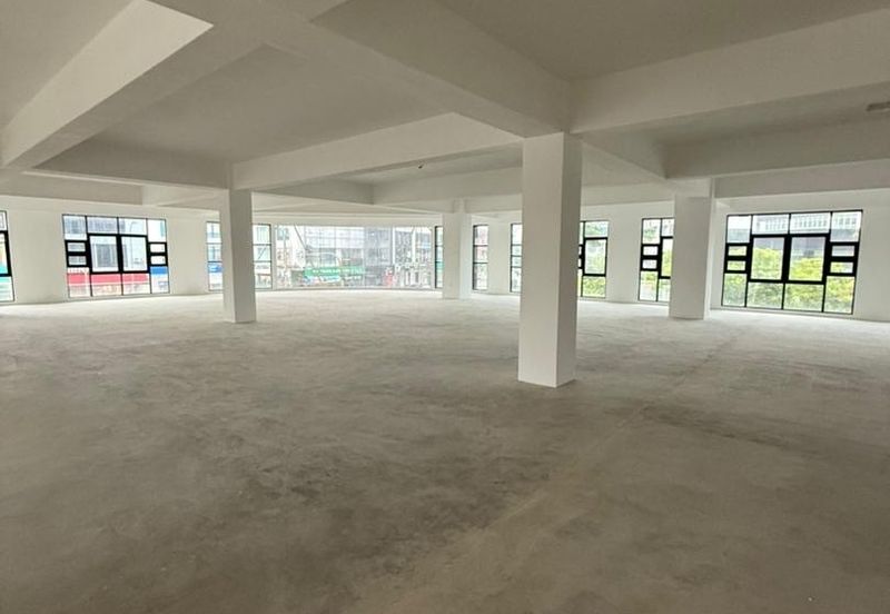 bukit Indah Commercial Office for rent 