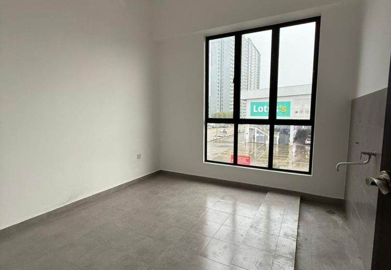 bukit Indah Commercial Office for rent 