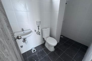 PR1MA @ LARKIN INDAH