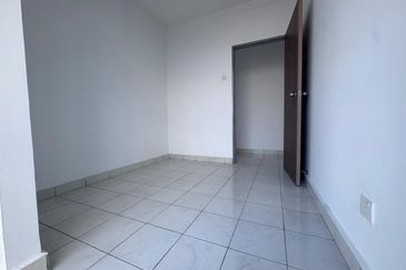 PR1MA @ LARKIN INDAH