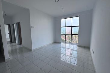 PR1MA @ LARKIN INDAH