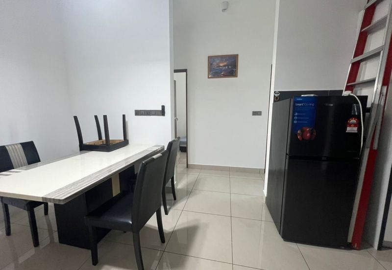 SKS Habitat Apartment, Larkin