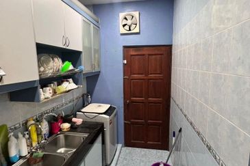 Terrace House Taman Pontian Utama 