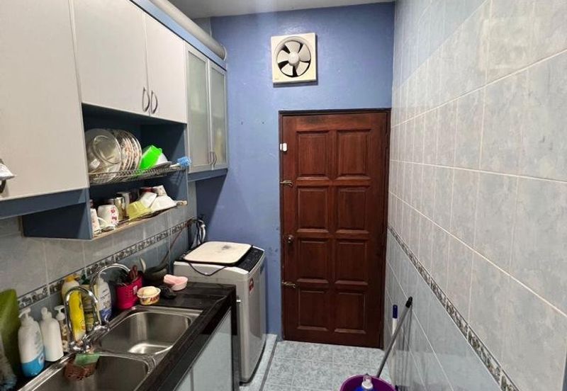 Terrace House Taman Pontian Utama 