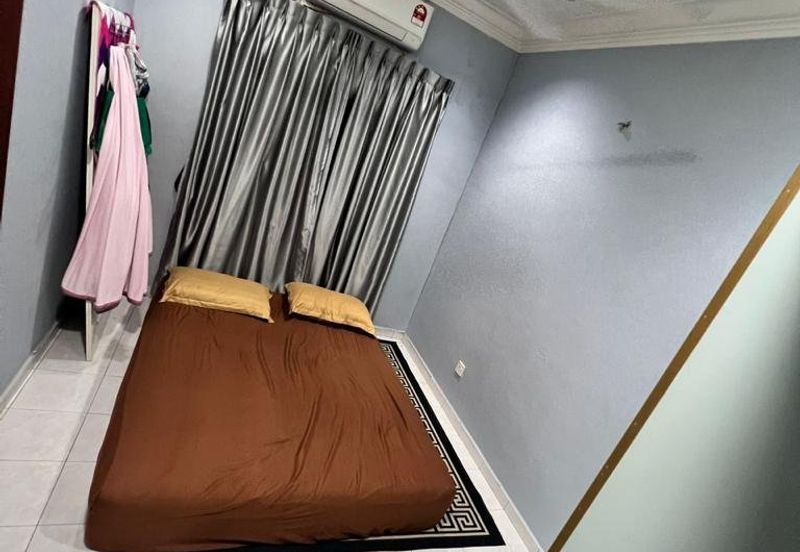 Terrace House Taman Pontian Utama 