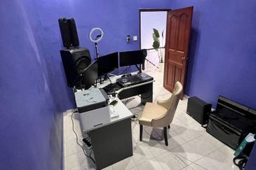 Terrace House Taman Pontian Utama 