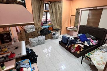 Terrace House Taman Pontian Utama 