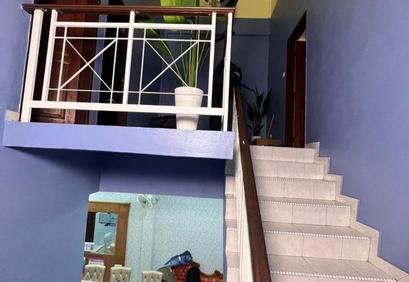 Terrace House Taman Pontian Utama 